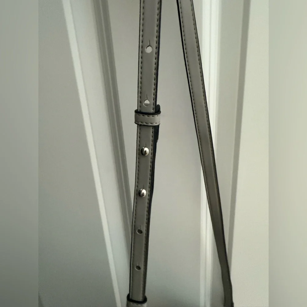 Gray Crossbody Saddle Bag | Silver Hardware | Adjustable Strap - Picture 5 of 6